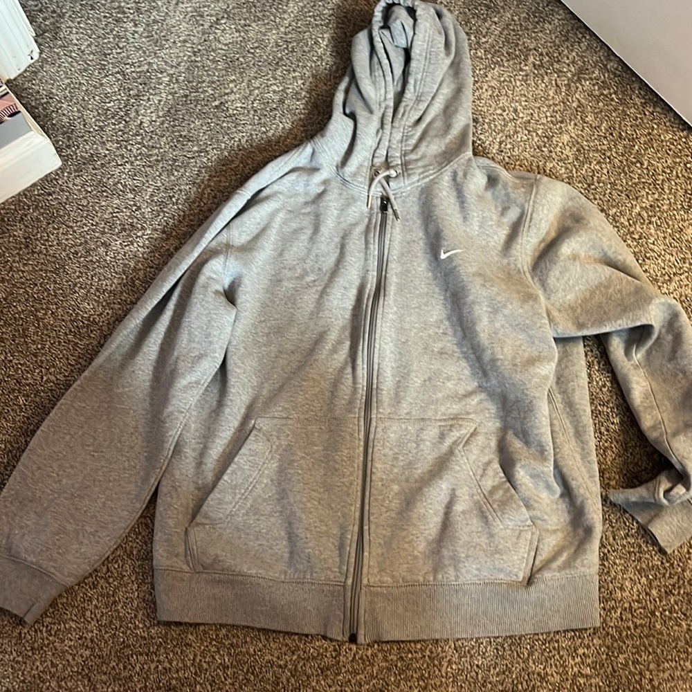 Gray Nike Men’s Zip Up Hoodie
